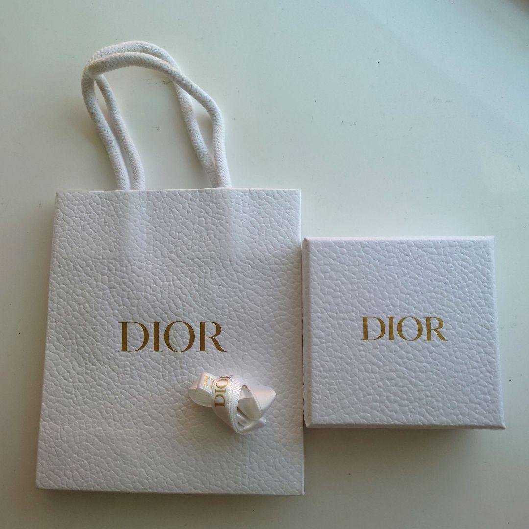 Dior 空箱 ショッパー リボン 三点セット - メルカリ