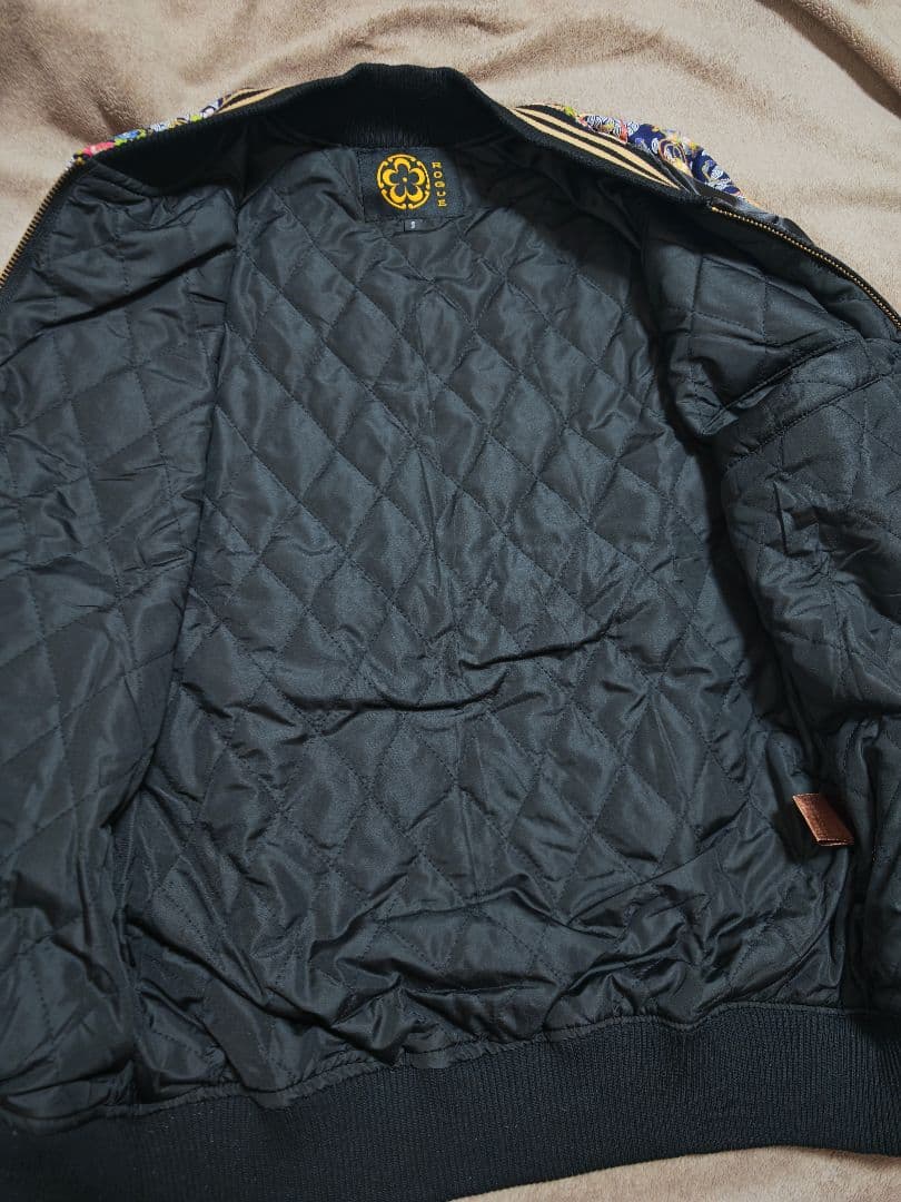 ROGUES スカジャン 未使用近い 日本 刺繍鬼 サテン unisex - メルカリ