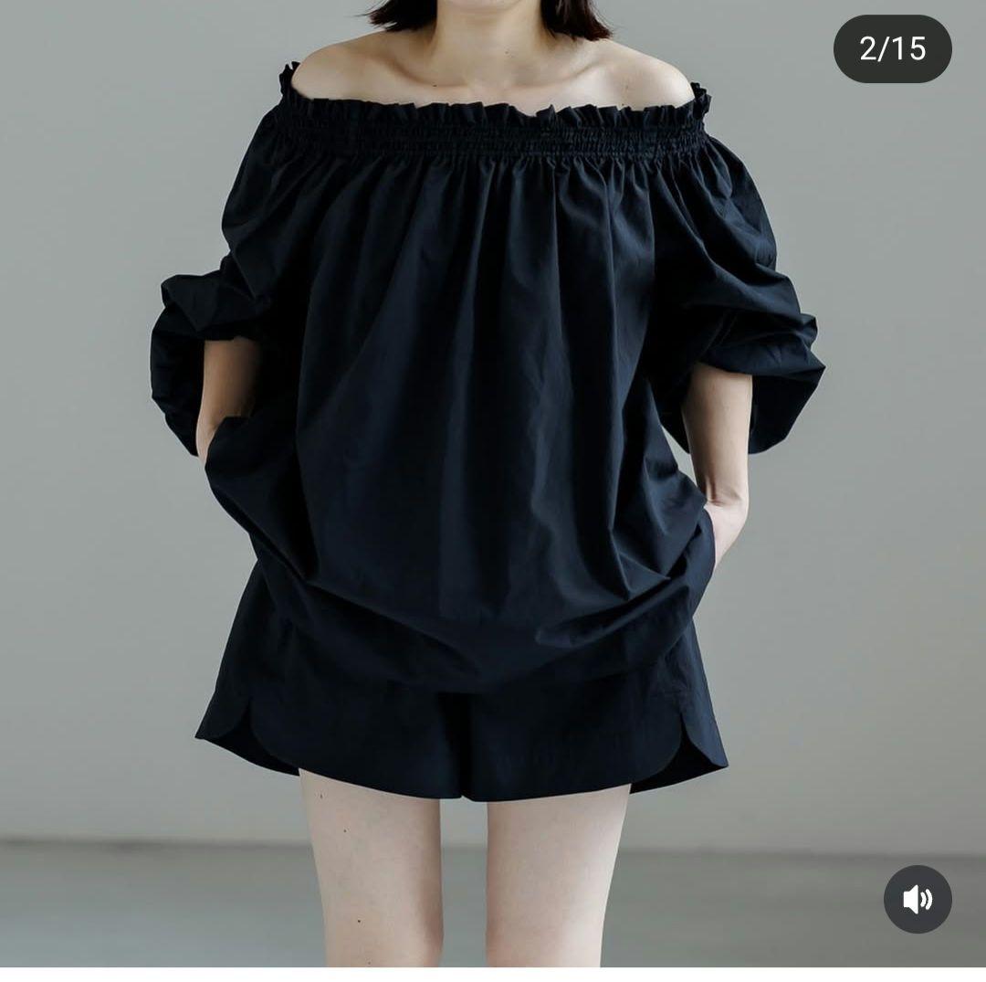 【新品タグ付き】LIten Shirring ブラウスブラックラッシュガード