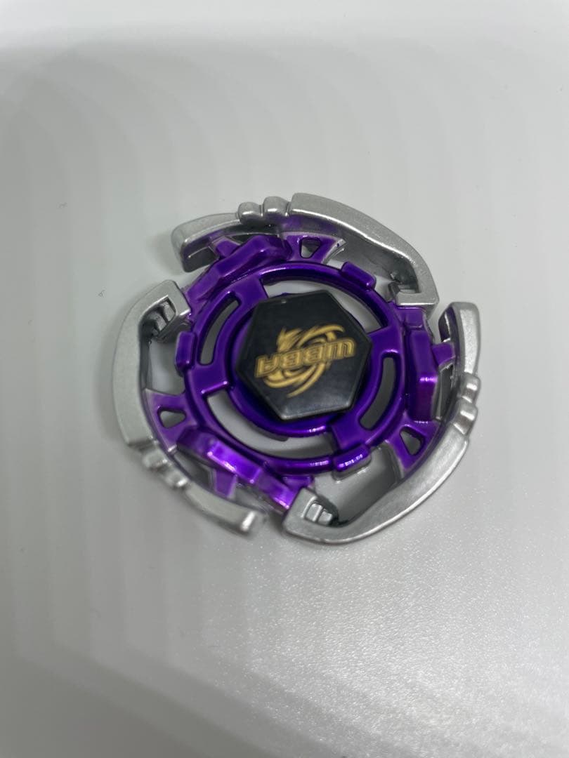 メタルファイトベイブレード　ペガシス 紫　新品未使用 ストームペガシスが「バースト」仕様で蘇る!!「B-00 メタルファイト