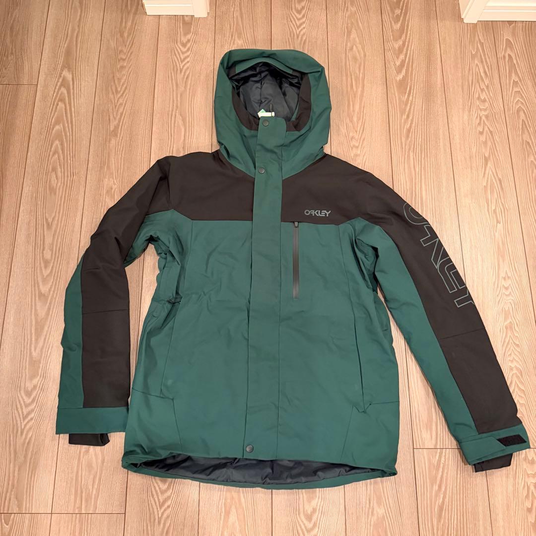 週末値下げ　OAKLEY スノーウェア ジャケットとパンツセット