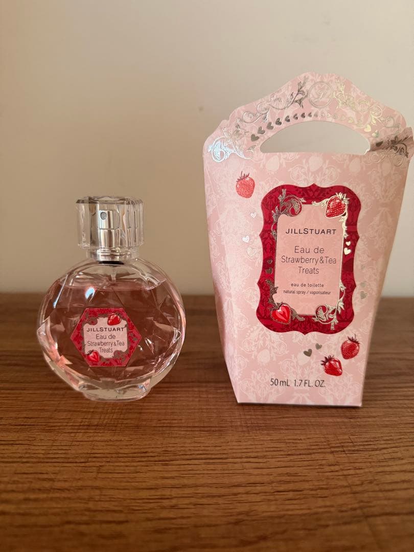 JILLSTUART ストロベリー&ティー オードトワレ