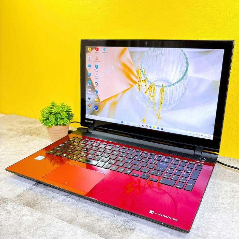 ｉ5✨おしゃれな赤❣新品SSD✨Win11カメラ付き 薄型 ブルーレイ フルHD