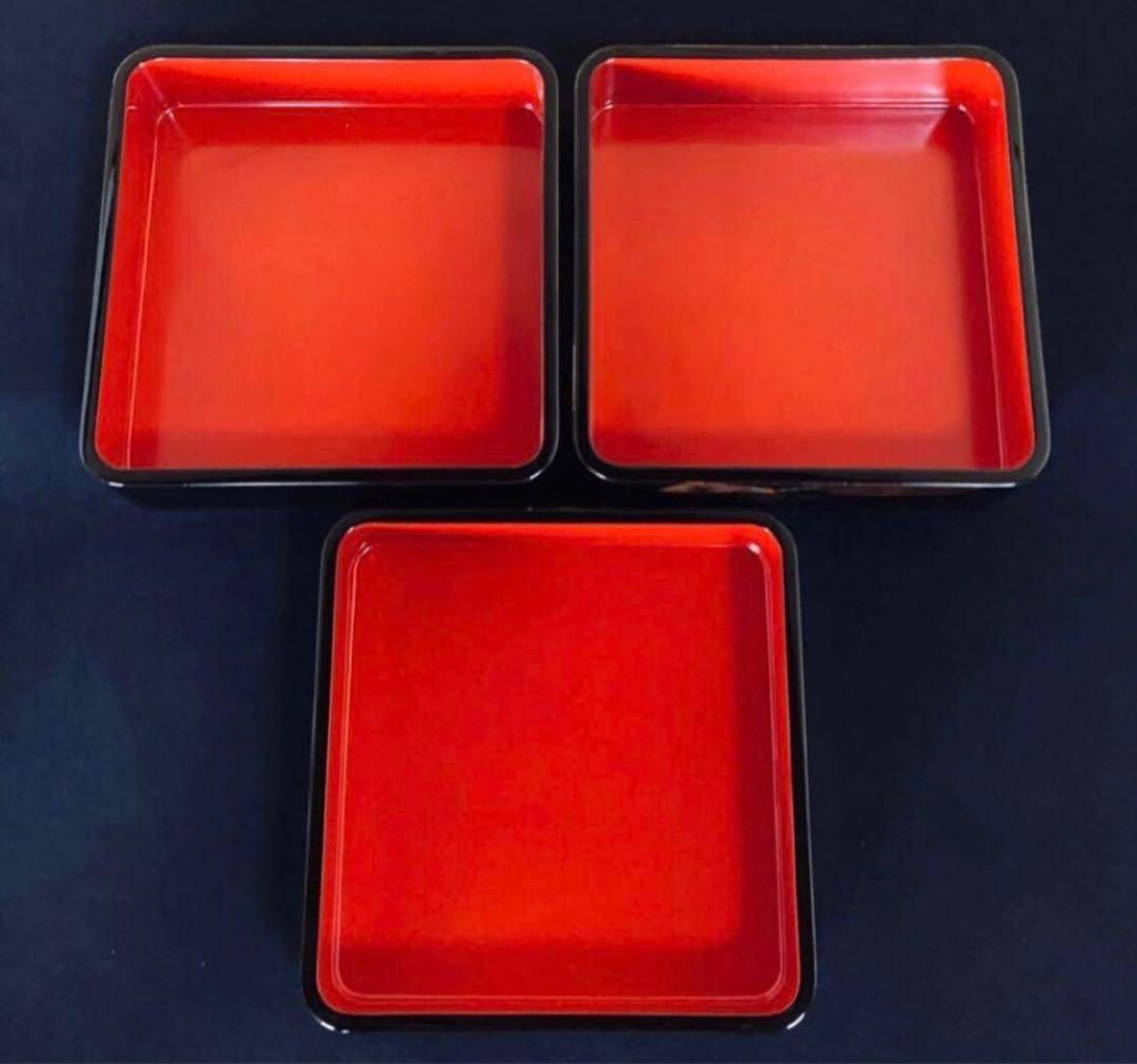 《レ》輪島塗 蒔絵付 黒内朱 三段重 【秀峰作】共箱　251030う2