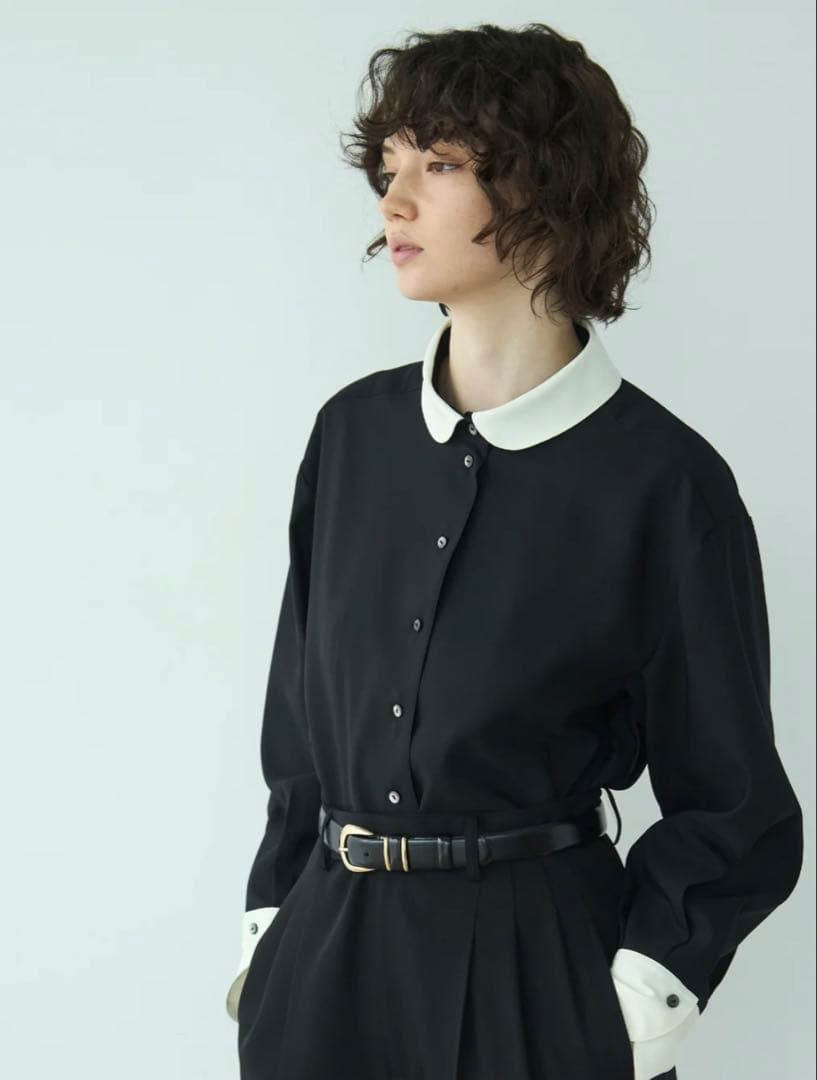 foufou ラウンドバイカラートロブラウス