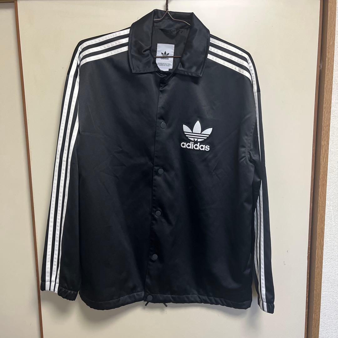 adidas コーチジャケット　サテン