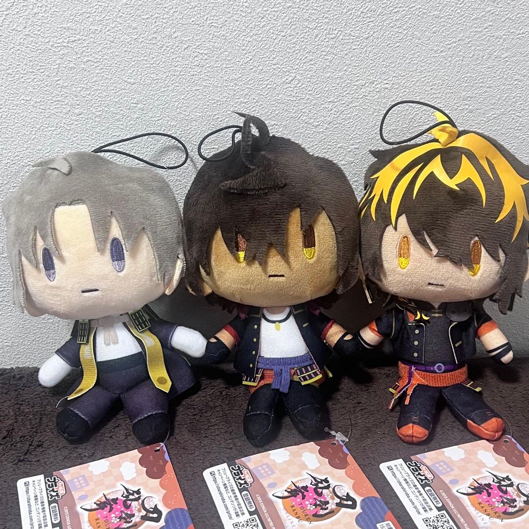 刀剣乱舞ONLINE ゴム紐付き御伴散歩ぬいぐるみ3 全種セット - メルカリ