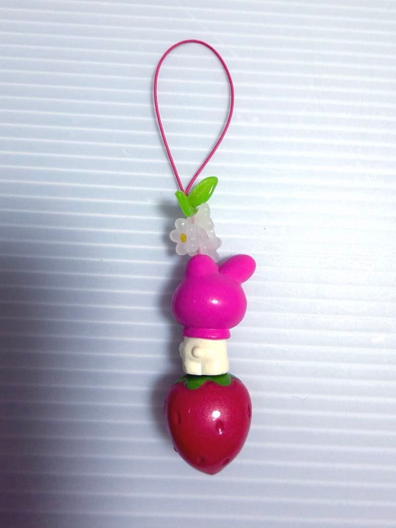いちご 鈴 ストラップ マイメロディ 平成レトロ サンリオ キーホルダー