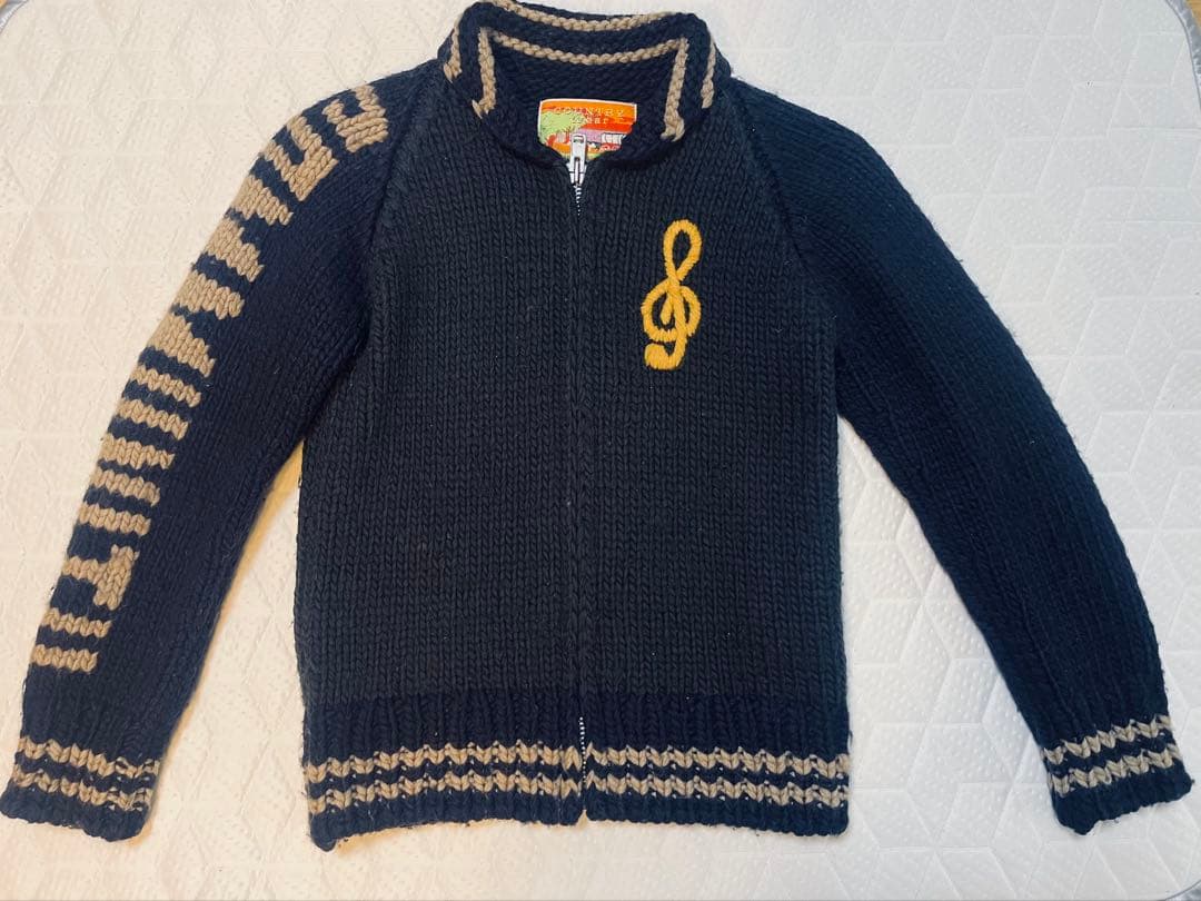 オゾンコミュニティ　カウチンセーター