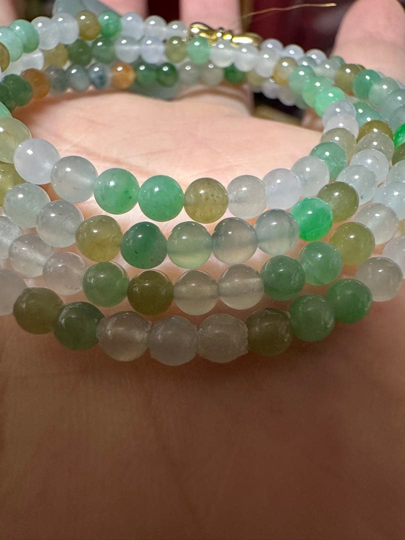 纯天然ミャンマー産本翡翠ビーズ多彩ネックレス　新品未使用 鑑定書付き