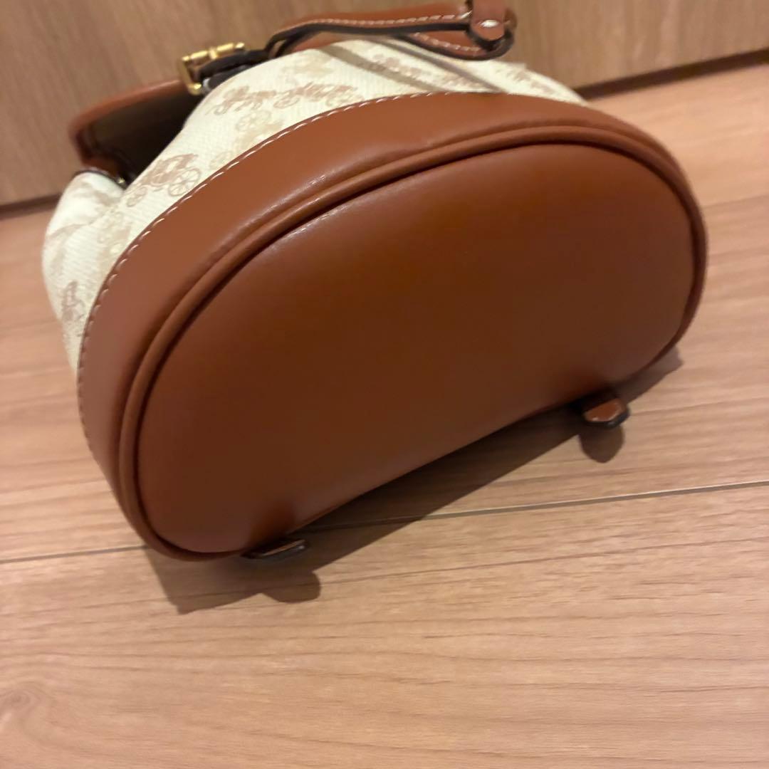 《新品未使用》《値下げ可》《大人気》コーチ　リュック