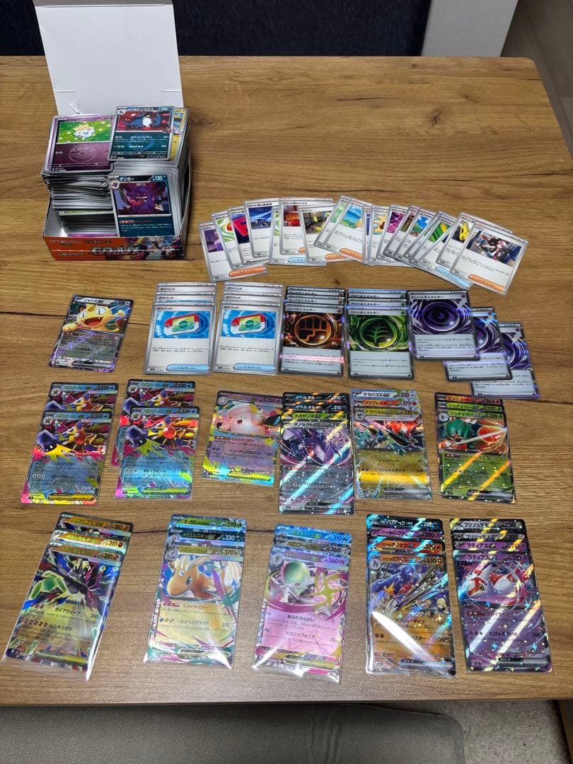 T*3様 【300円オークション】まとめ売り リザードン ピカチュウ PSA10