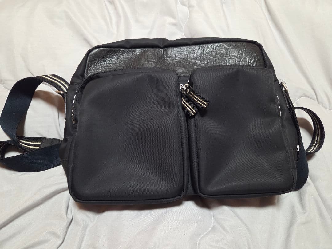 ダンヒル(dunhill) ディーエイト ショルダーバッグ