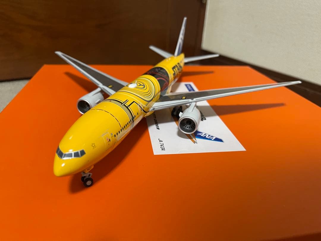 ANA スターウォーズC3POデザイン 777 1/200(jcwing)