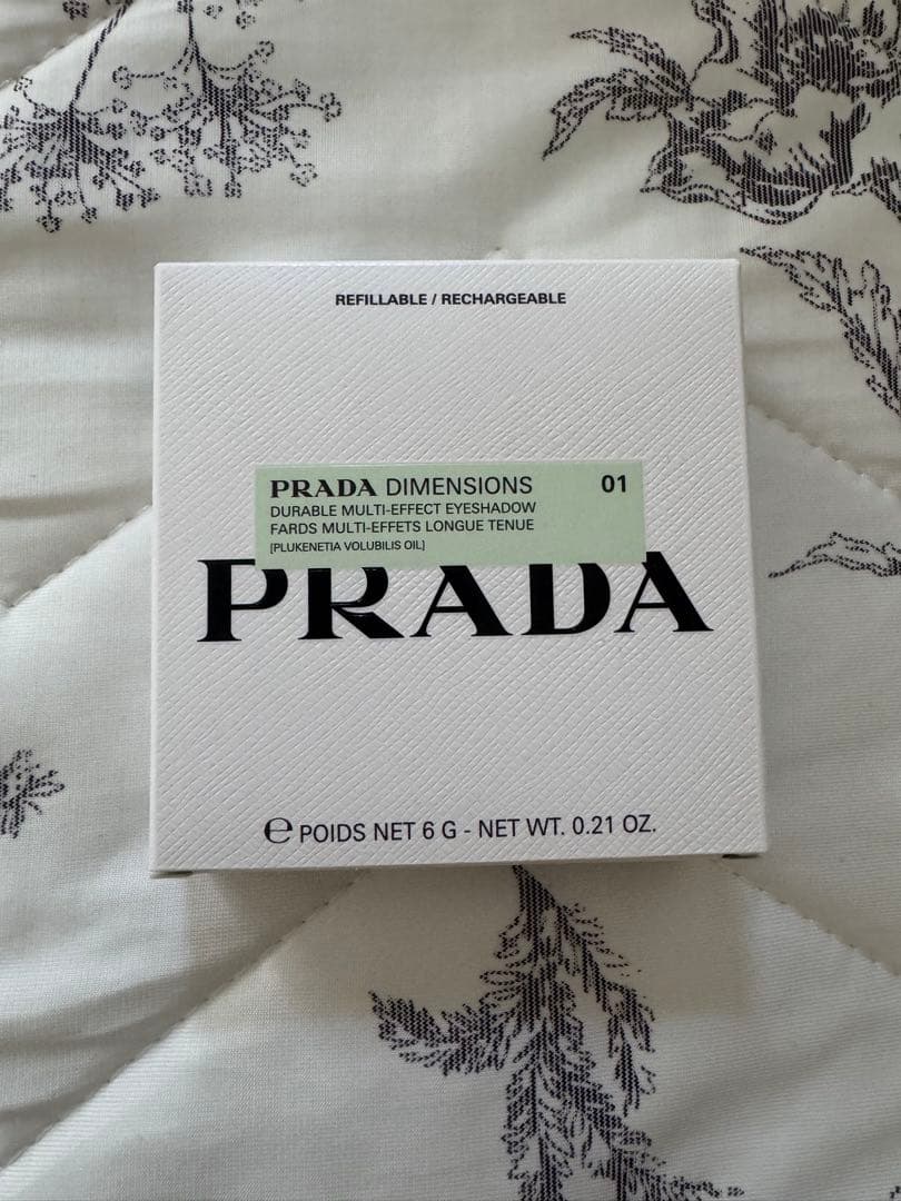 PRADA DIMENSIONS アイシャドウ 01
