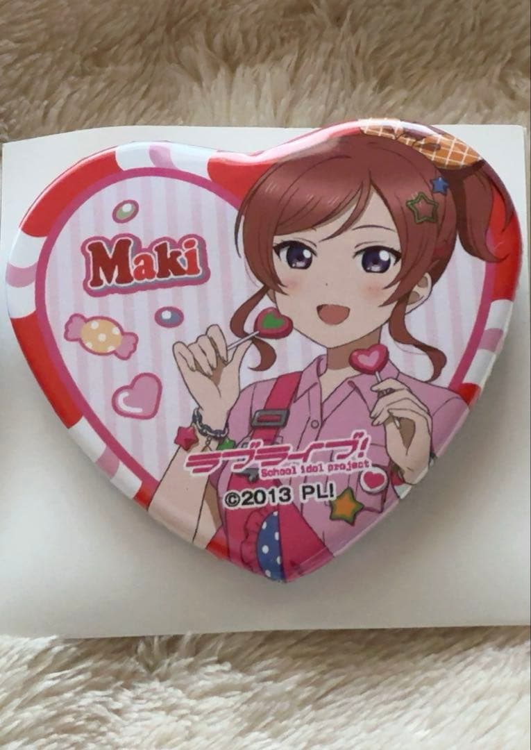 ラブライブ μ's 西木野真姫 缶バッジ - メルカリ