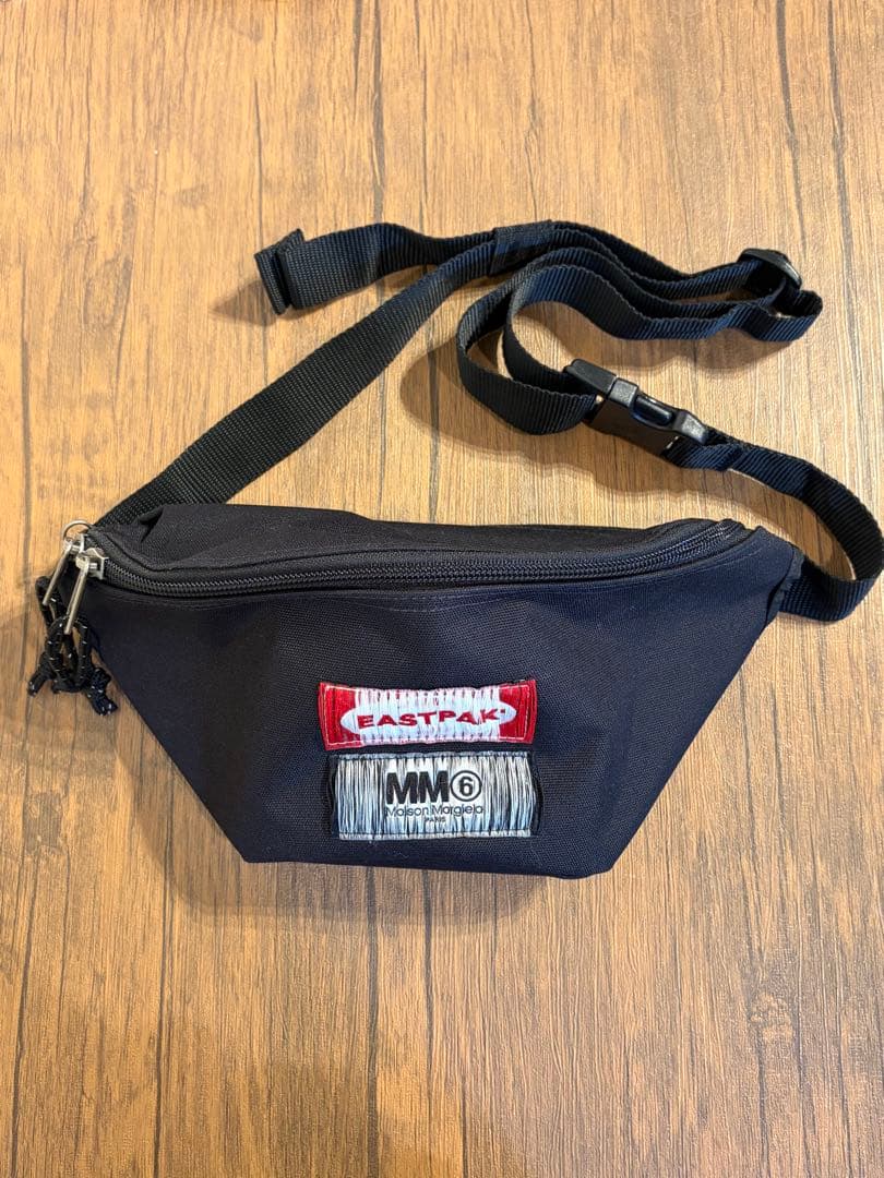 MM6 Maison Margiela × EASTPAK コラボ ボディバッグ