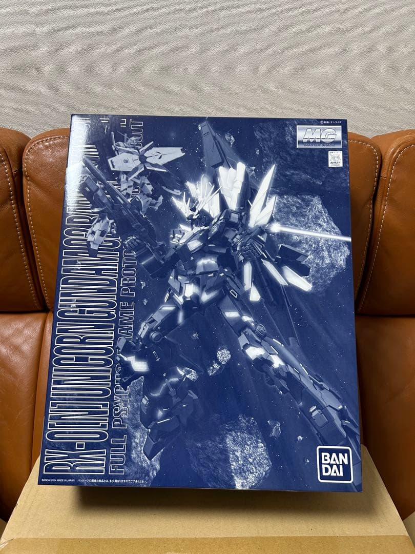 RX-0 ユニコーンガンダム2号機　バンシィ•ルノン　1/100スケール