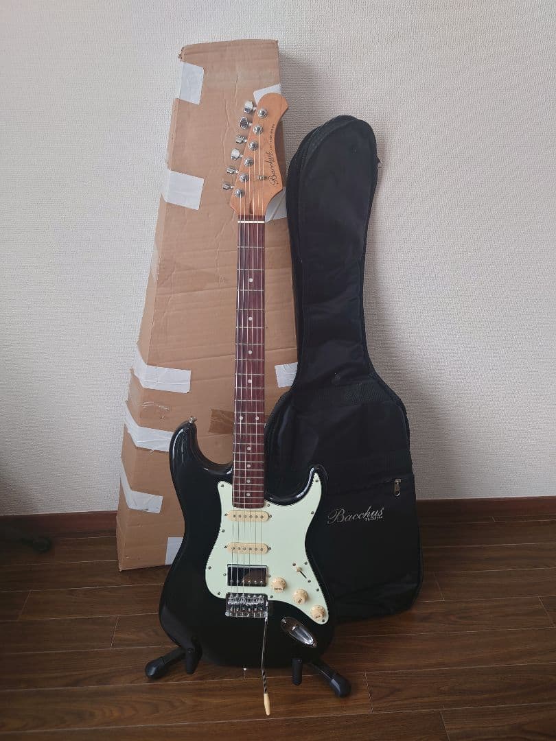 最終値下げ Bacchus BST-2-RSM/R BLK ストラト おまけ付き