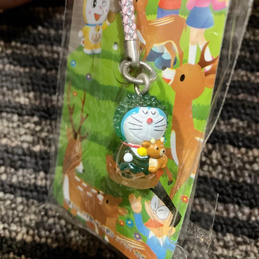 どこでもドラえもん☆奈良限定☆大仏☆根付☆ストラップ - メルカリ