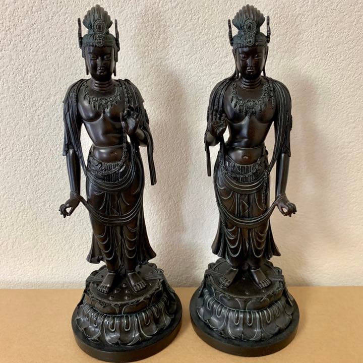 仏像フィギュア「イスム 日光菩薩・月光菩薩」 - メルカリ