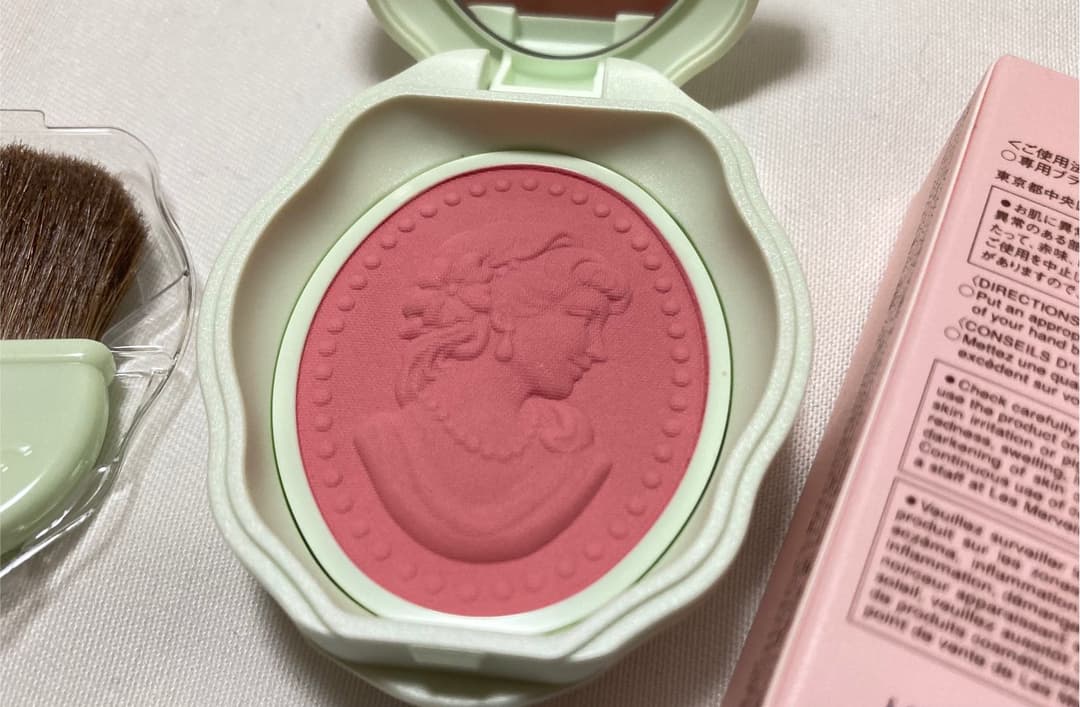 未使用新品　限定チーク　109番