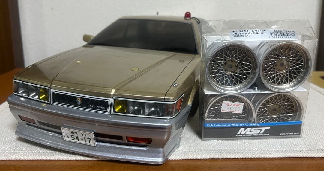 ラジコンボディ　ABCホビー　レパード