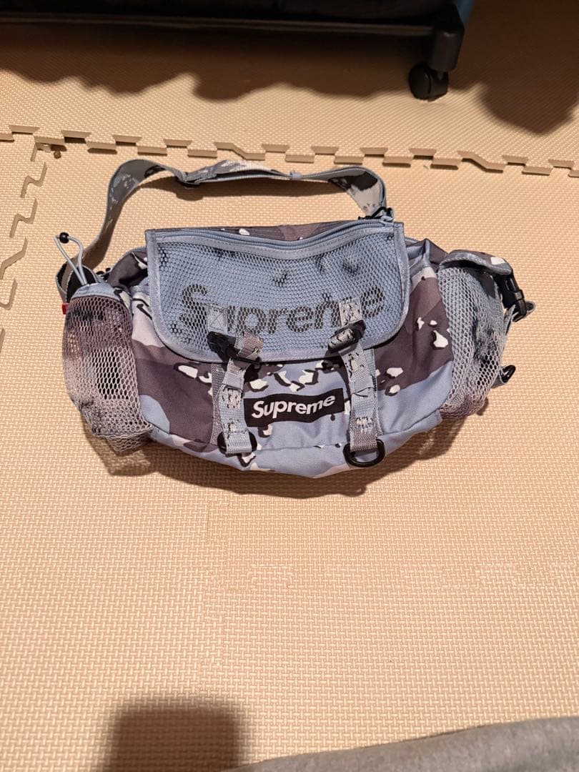 ぼっとん似Supreme 20SS Waist Bag Blue Camo
