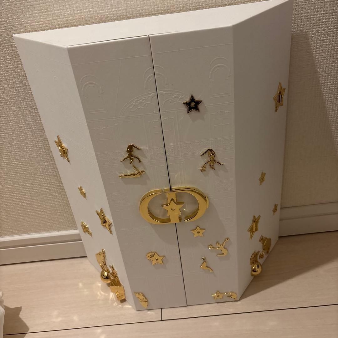 dior アドベントカレンダー2025