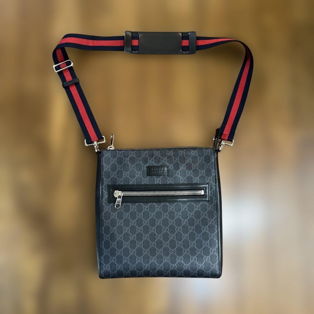 Gucci GGパターンブラック メッセンジャーバッグ GUCCI（グッチ） ショルダーバッグ メッセンジャーバッグ 001-3294