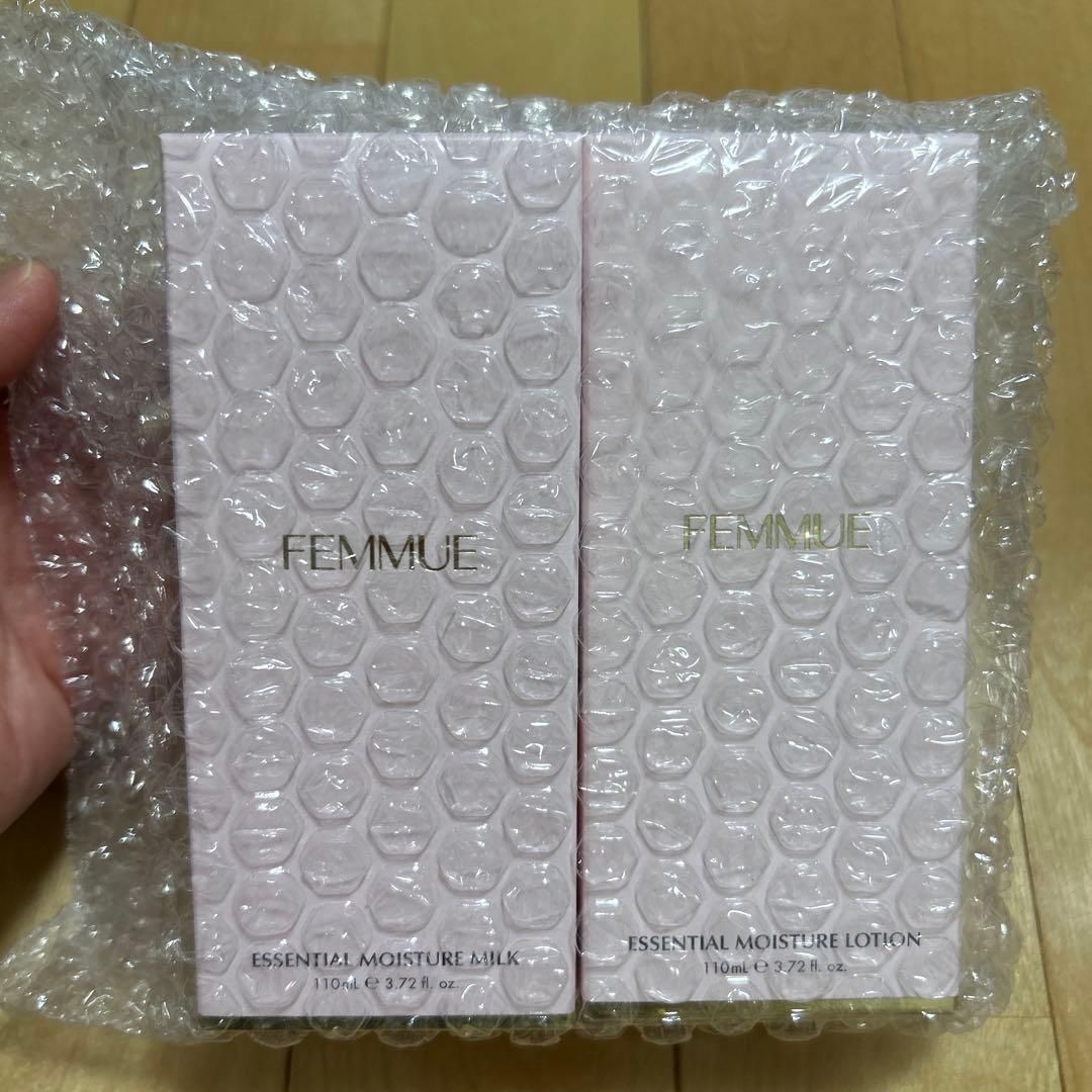 新品　ファミュ　エッセンシャル　モイスチャーローション　& モイスチャーミルク