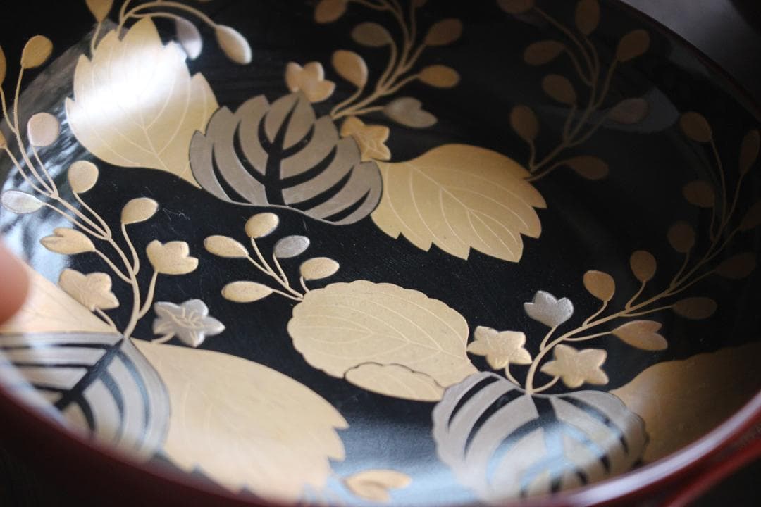 デッドストック！極上紅溜に優美な桐花蒔絵の映えるお椀2点（検輪島塗
