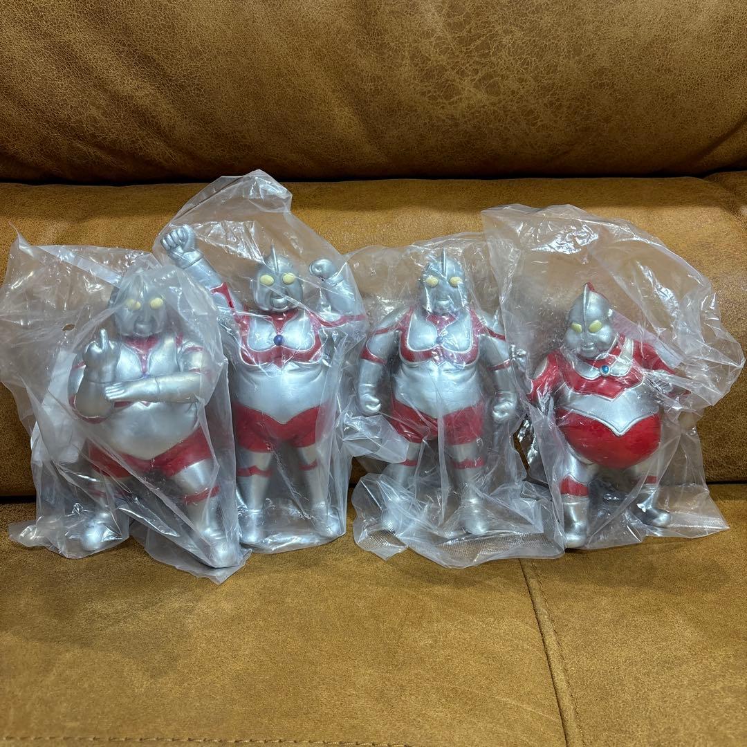 デブトラマン ウルトラマン フィギュア 4体セット まとめ売り - メルカリ