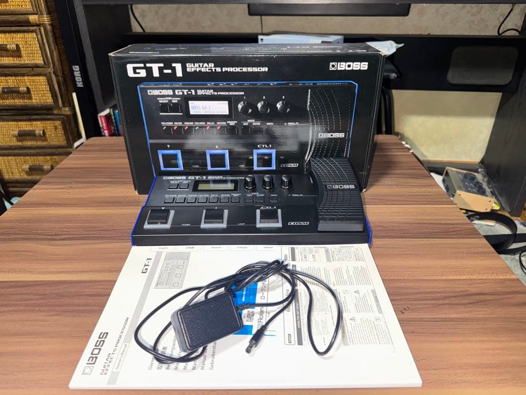 【美品】BOSS GT-1 マルチエフェクター ACアダプター付属【送料込み】 Amazon | BOSS ボス GT-1 マルチエフェクター + 汎用アダプター +