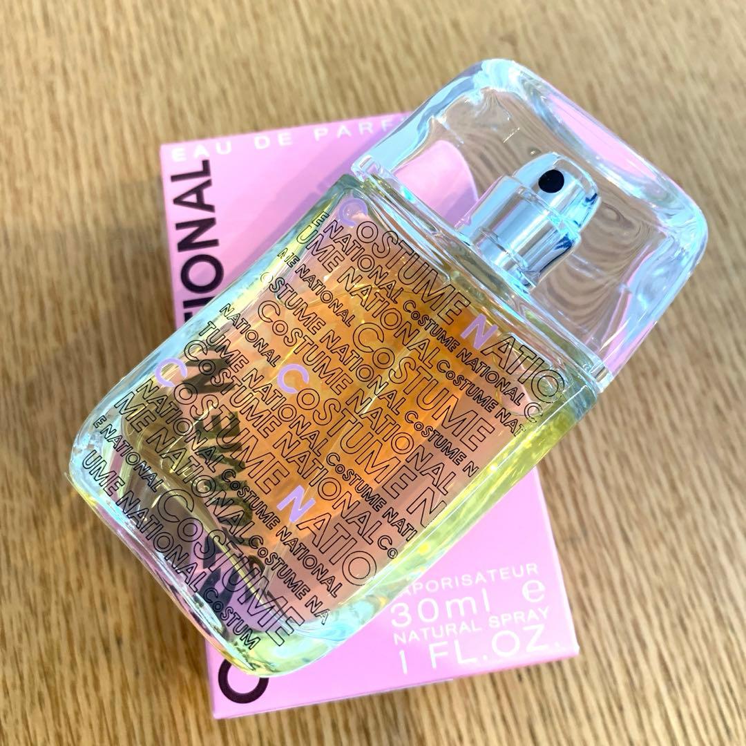 新品❤️コスチュームナショナル セントグロス 30ml オードパルファム ♪