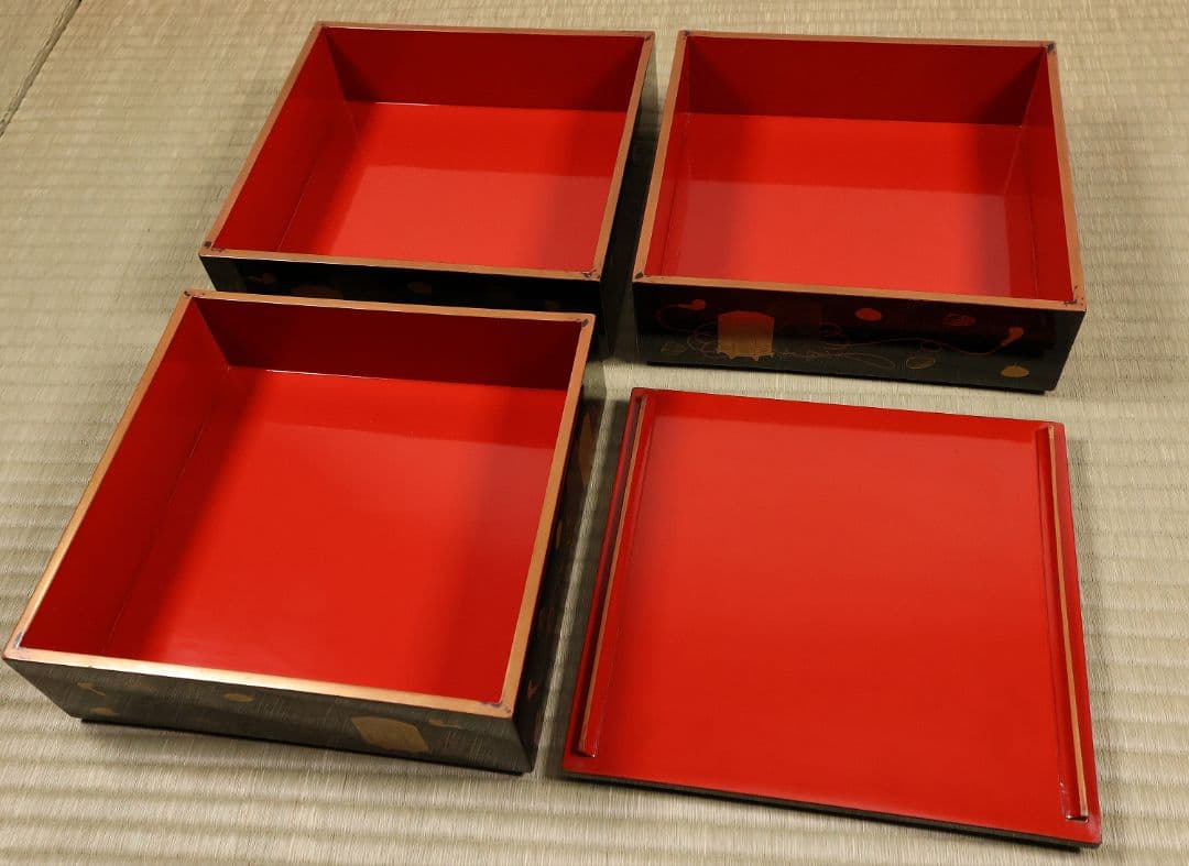 木製漆器 貝桶 金蒔絵 三段 重箱 黒塗 朱塗 梨地 雛 漆芸【MA745