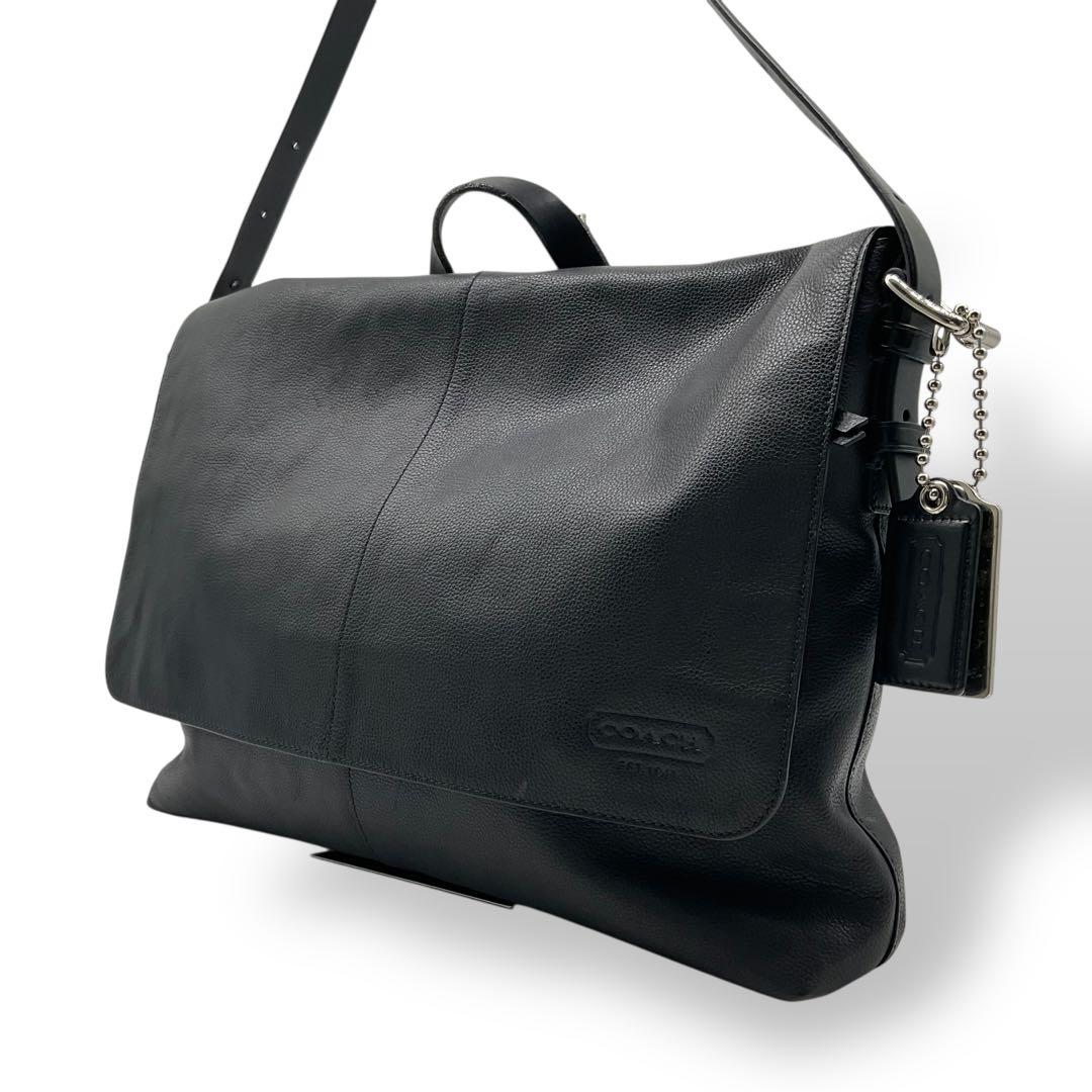 美品 コーチ メッセンジャーバッグ ショルダーバッグ トンプソン スリム 黒 美品 コーチ メッセンジャーバッグ ショルダーバッグ トンプソン