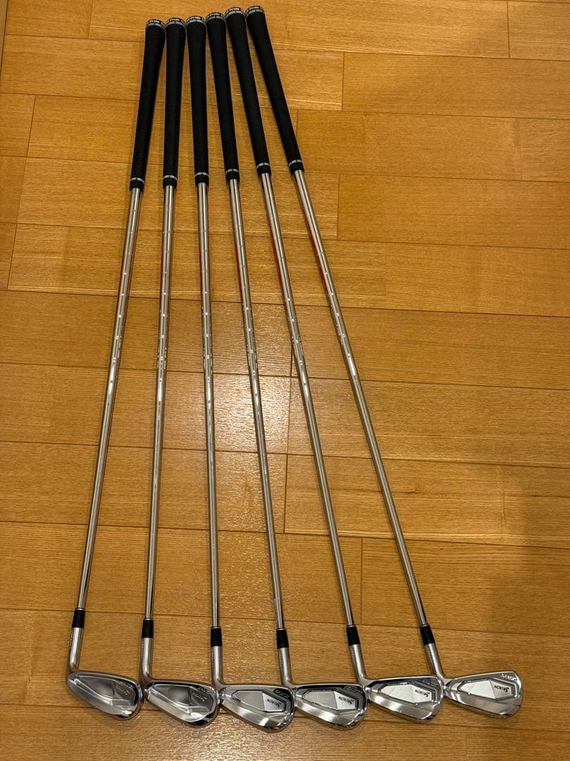 ヴィクトリアゴルフ専用モデルZXi5&ZXi7コンボアイアン (刻印色抜き