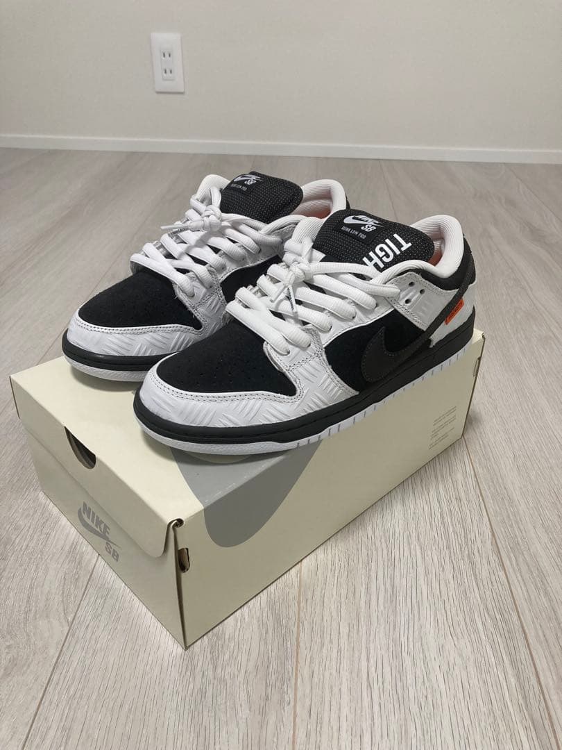 TIGHTBOOTH × Nike SB Dunk Low Pro QS