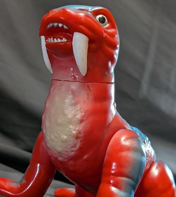 マグマ「妖星ゴラス」登場怪獣（M1号）ソフビフィギュア - メルカリ