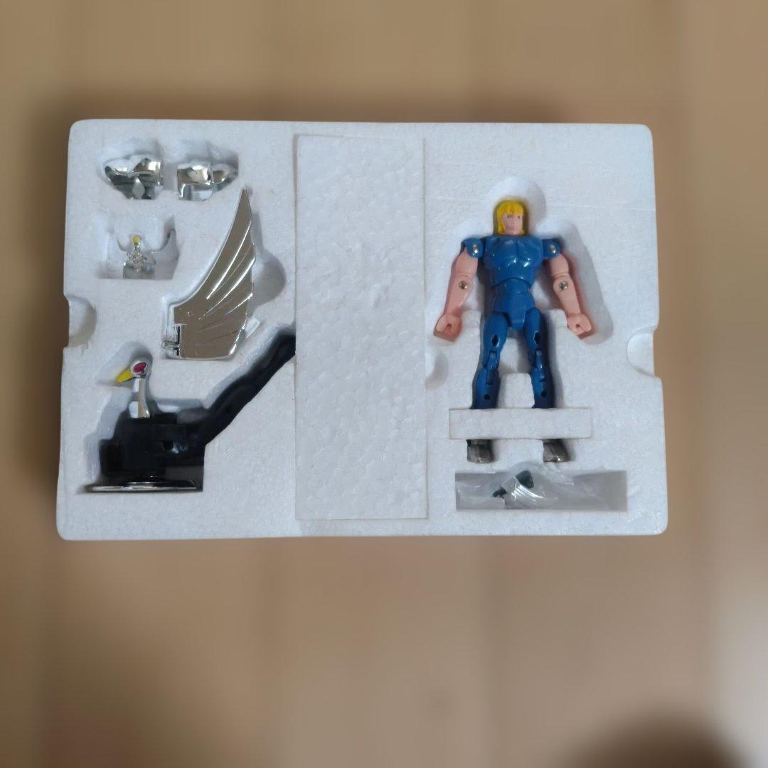 聖闘士星矢フィギュアキグナスクロス - メルカリ