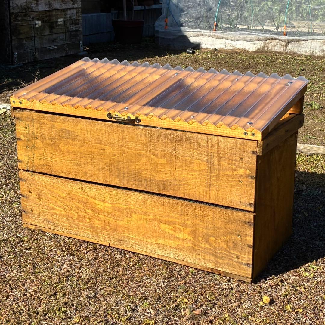 りんご箱で作ったキエーロ型コンポスト