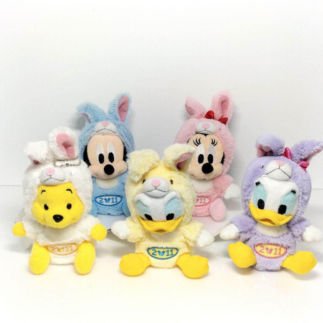 ディズニー 干支 ぬいぐるみ バッジ 2011 兎年 5種 ミッキー ミニー 他