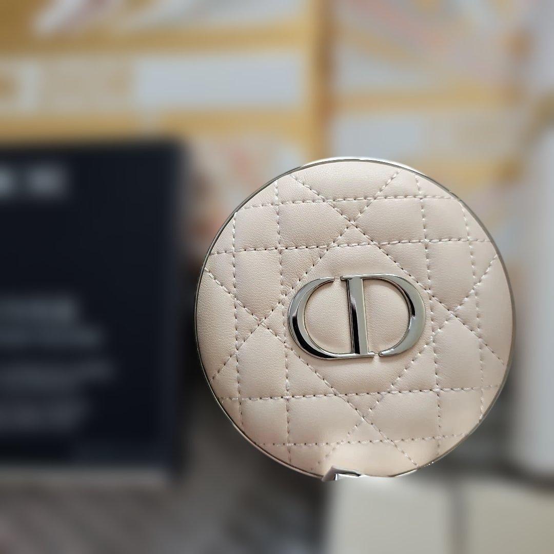 ディオールスキン フォーエヴァー ヌード ラディアント フィルター