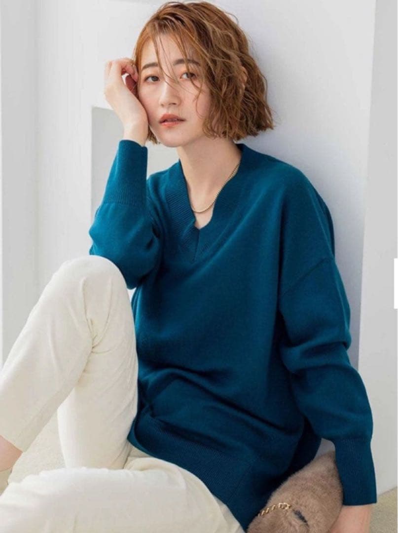 2-3回着 23区 Vネック チュニックニット ブルーグリーン 32