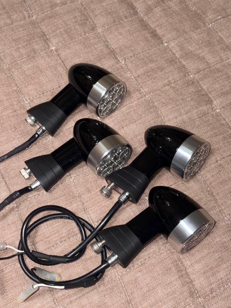 トライアンフ純正オプション　t120 LEDウインカー　セット トライアンフ ボンネビル T120 T100 スラクストン スクランブラー