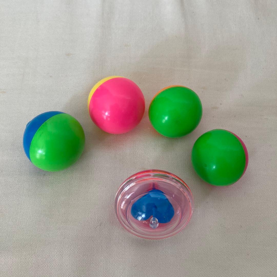 カラフルなプラスチック製こま - メルカリ