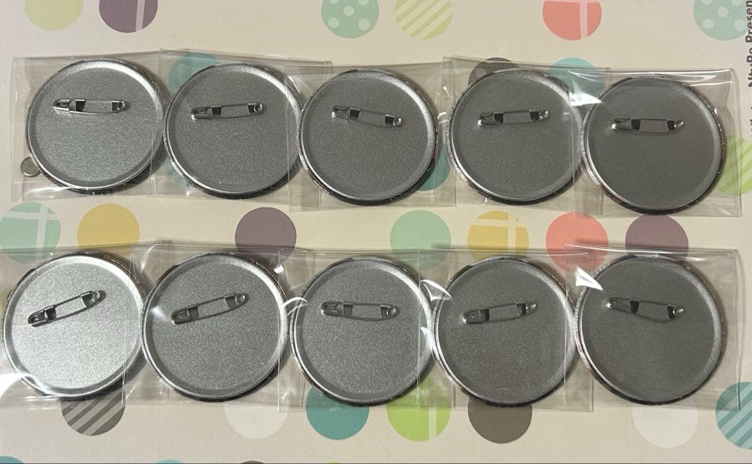 プロセカ グリッター 缶バッジ 小豆沢こはね 44B 10個 セット - メルカリ