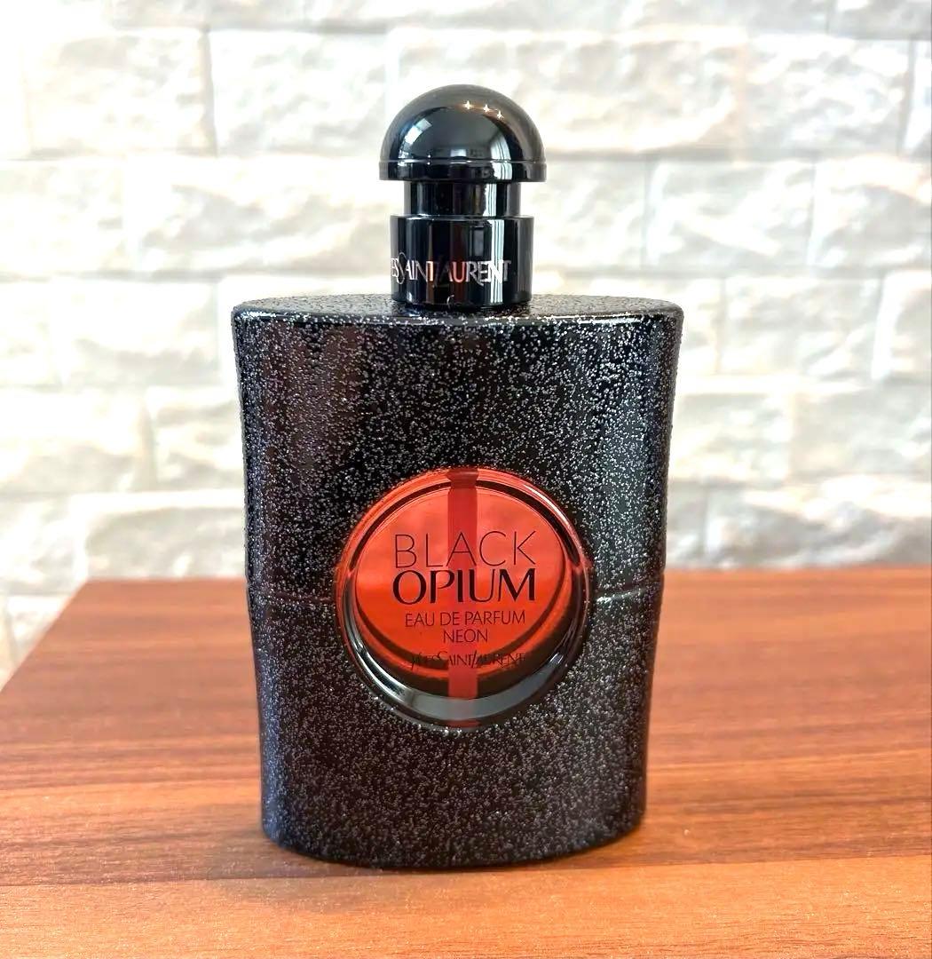 香水(女性用) Yves Saint Laurent Black Opium Neon 75ml