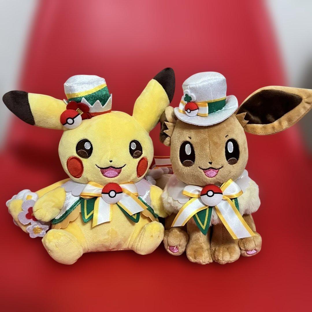 ポケパークカントー 限定 ピカチュウ イーブイ ぬいぐるみ　カーニバル衣装　オス